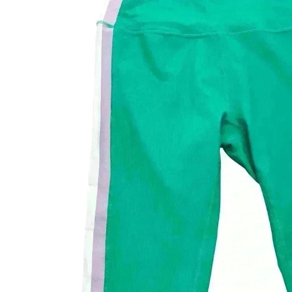 WILO THE LABEL Ribbed Green w/ Lavendar White Stripes Activewear Leggings Size M - Picture 3 of 8